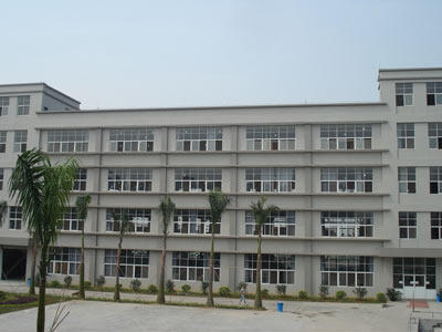 煉鋼脫氧劑與耐火材料 協(xié)同保障鋼鐵品質(zhì)與生產(chǎn)穩(wěn)定